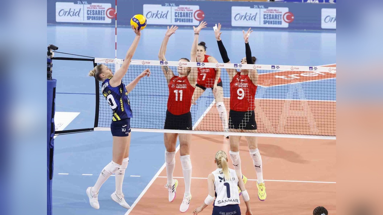 Fenerbahçe, 2025 Kadınlar AXA Sigorta Kupa Voley'de Finale Yükseldi