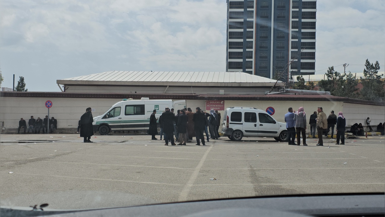 Eşini Bıçaklayarak Öldüren Kişi Gözaltına Alındı