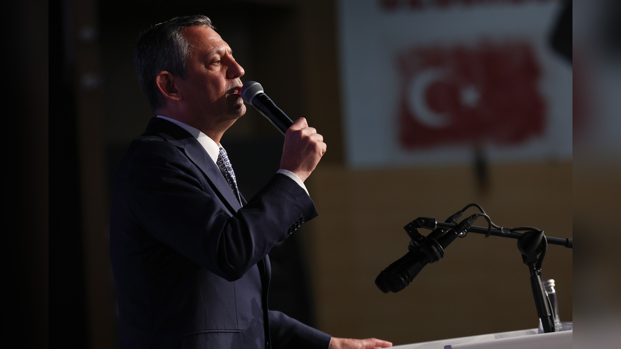 CHP, 21. Olağanüstü Kurultayını Gerçekleştirdi