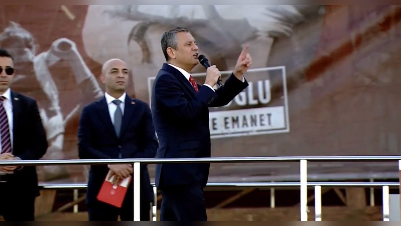 CHP'nin 21. Olağanüstü Kurultayı Gerçekleşti