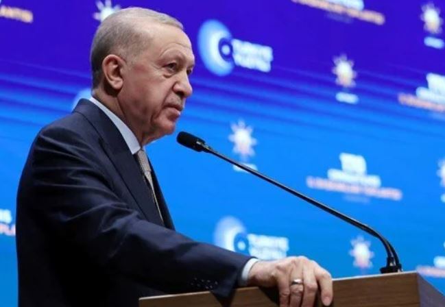 Erdoğan CHP'yi yolsuzlukla suçladı