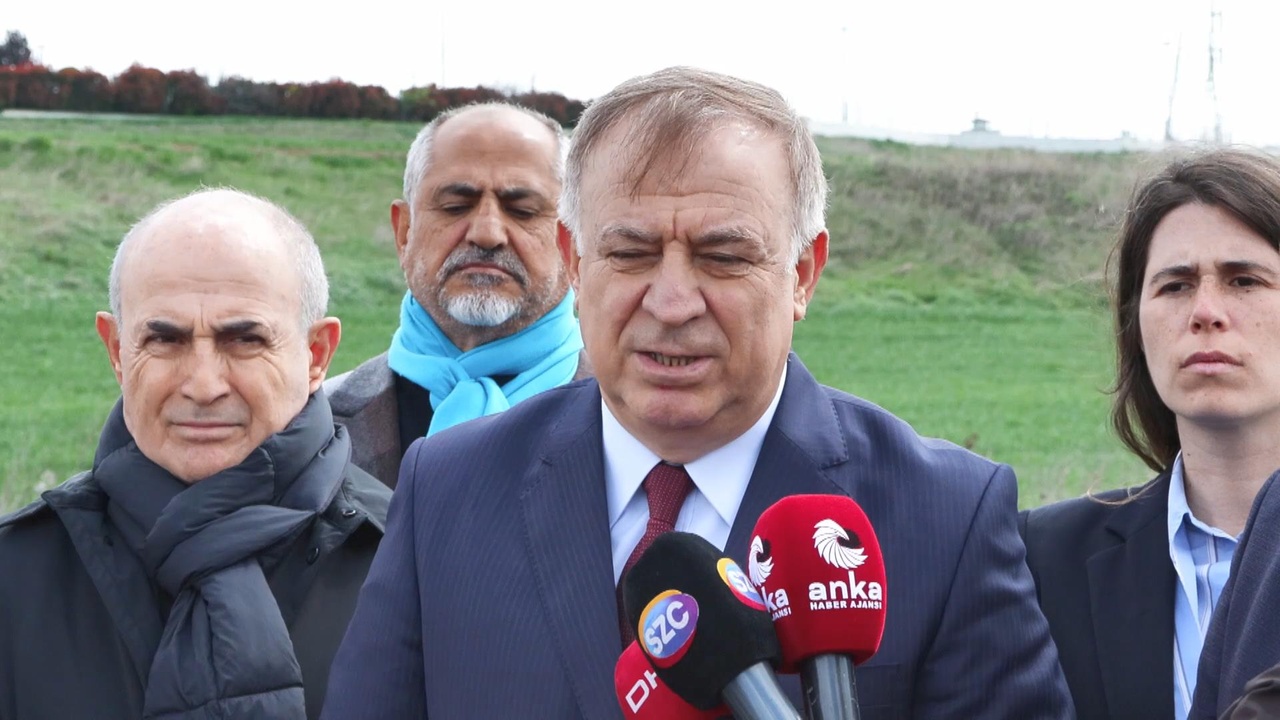 CHP'li Zeybek, İmamoğlu ve Polat ile Bir Araya Geldi