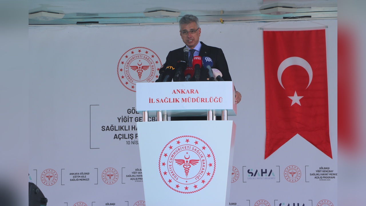 Sağlık Bakanı Memişoğlu'ndan Sağlık Çalışanlarına Vurgu