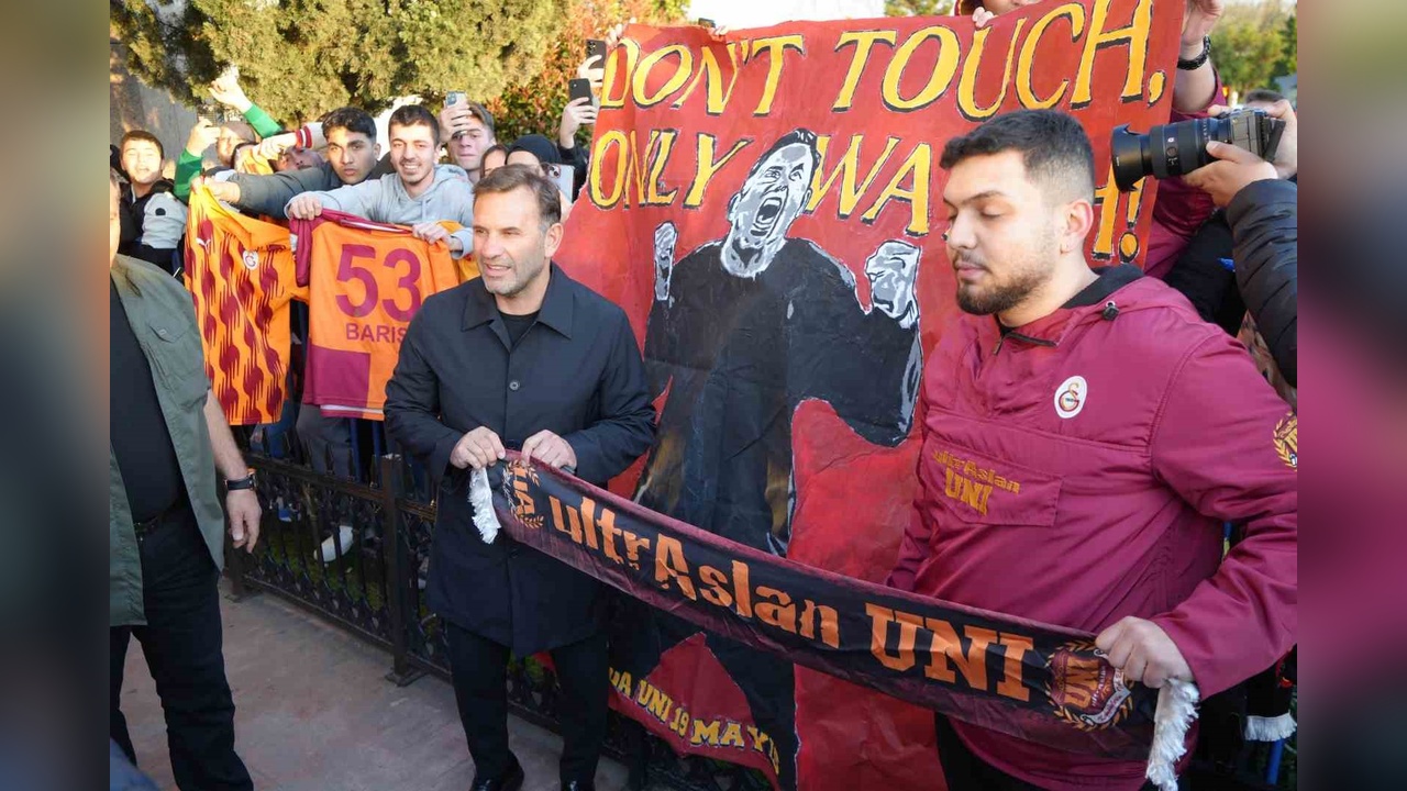 Galatasaray, Samsun'da Çiçeklerle Karşılandı