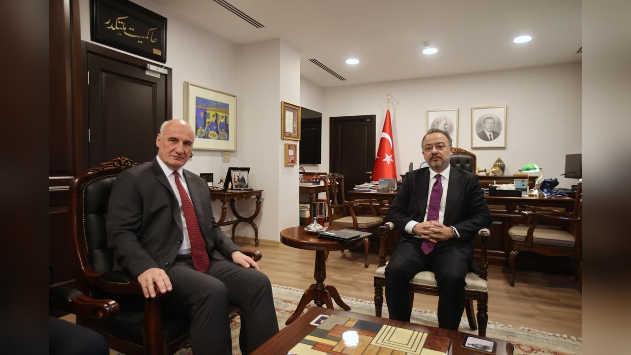 Yunanistan Büyükelçisi Bizakis ile Kritik Görüşme
