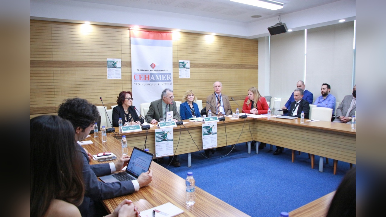 Hekimlere Meslek İçi Eğitim Önerisi: Sağlık Çalışanlarına Şiddetle Mücadele