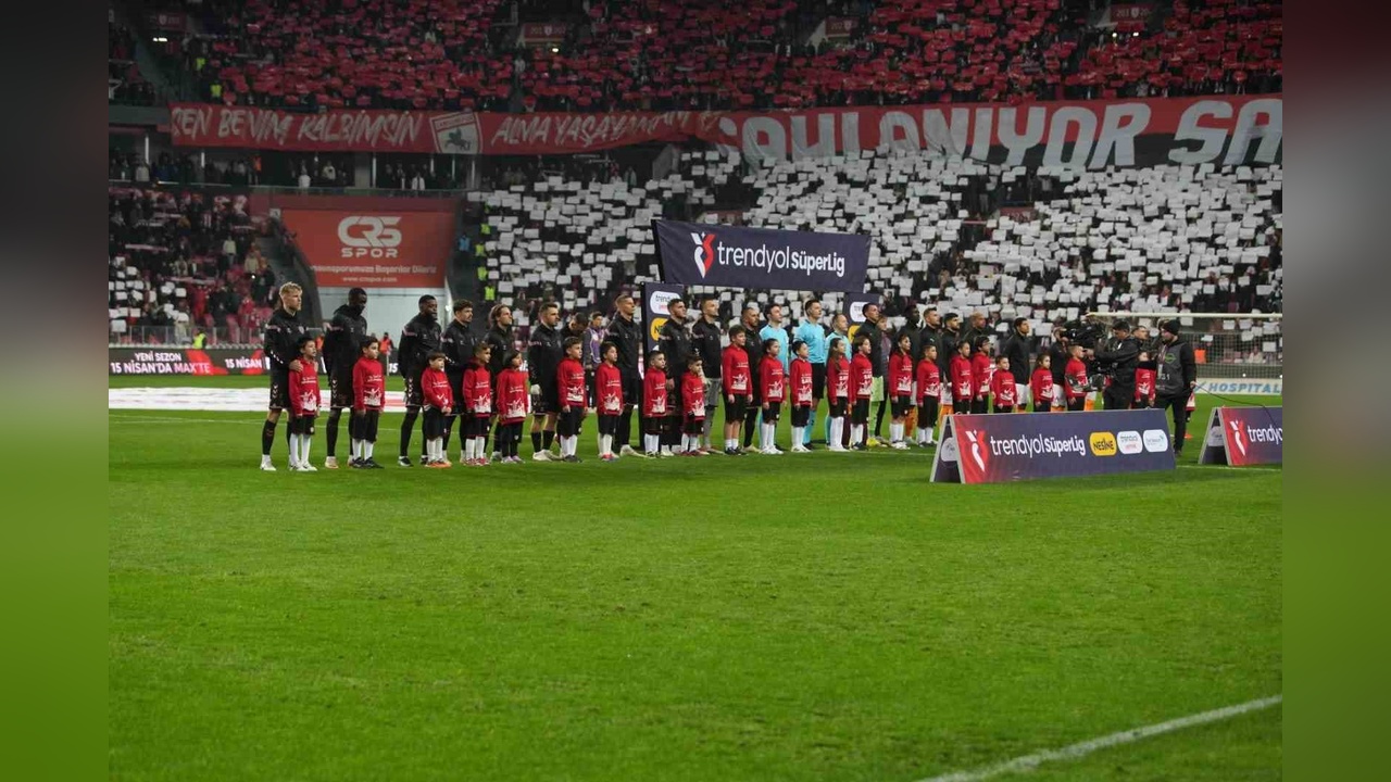 Galatasaray'da İki Yeni Değişiklik Yapıldı