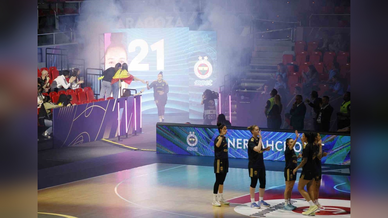 Fenerbahçe Kadın Basketbol Takımı Avrupa Üçüncüsü Oldu
