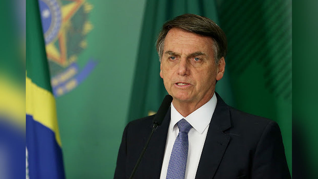 Bolsonaro, 12 Saat Süren Ameliyat Geçirdi