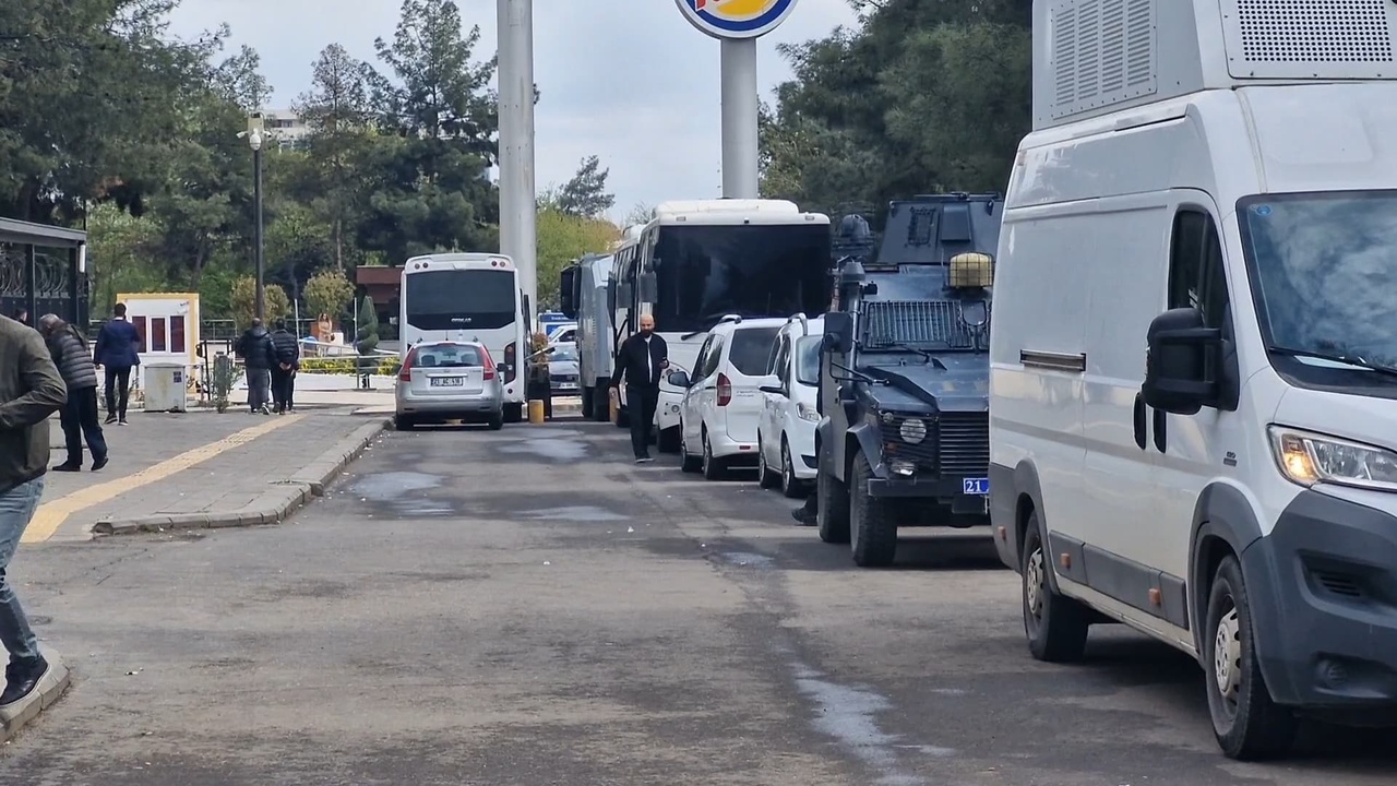 Narin Cinayeti Davasında 15 Sanık Hakim Karşısında