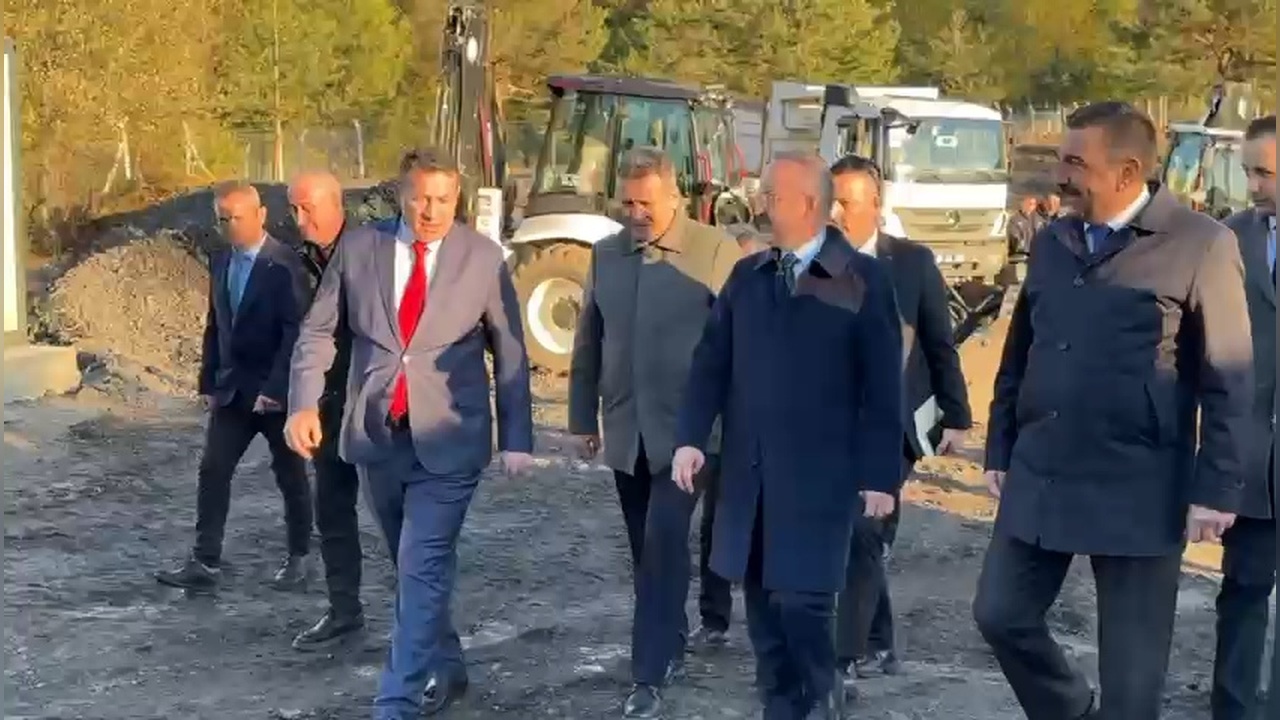 Bakan Yardımcısı Turan'dan Özgür Özel'e Eleştiri