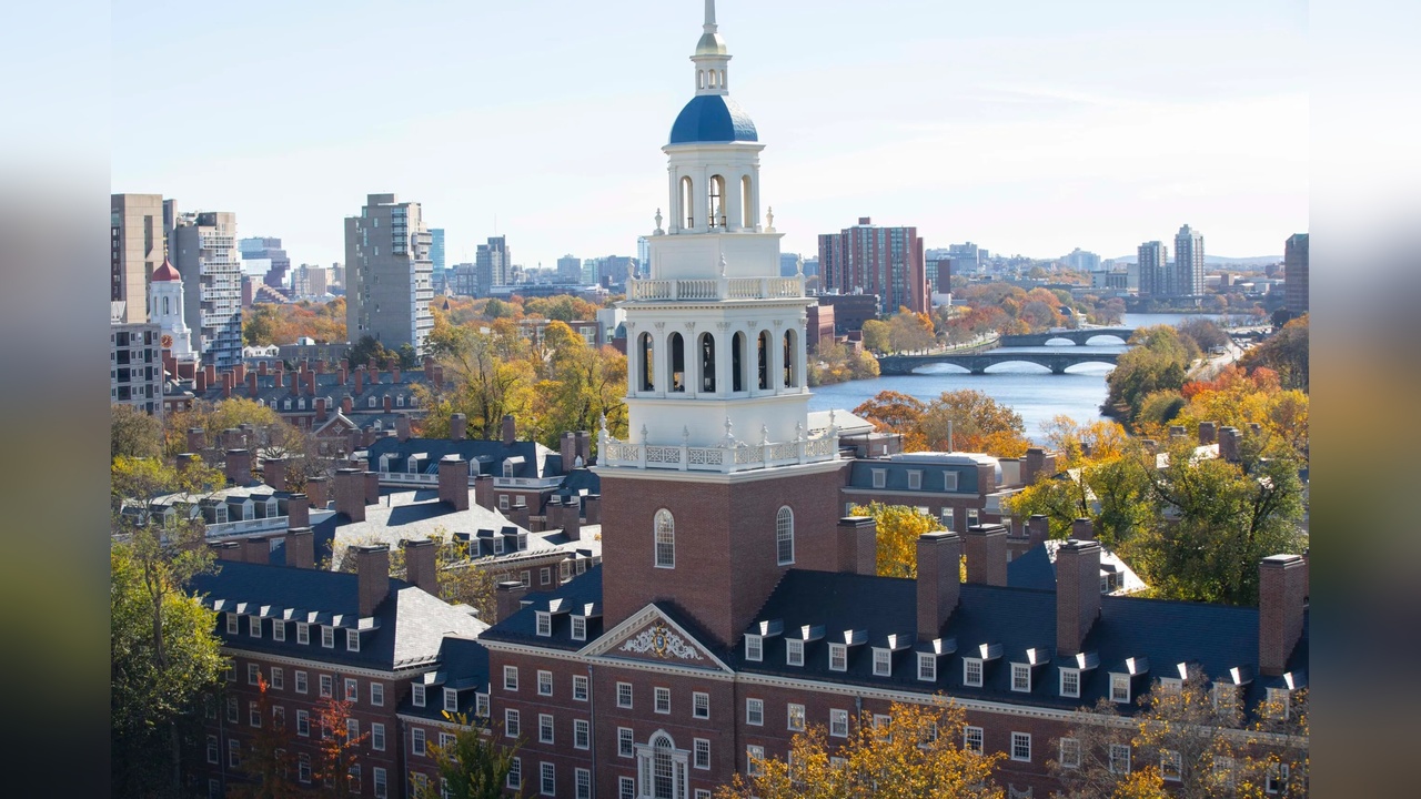 Harvard Üniversitesi'nin 2,2 Milyar Dolarlık Fonuna Dondurma Kararı