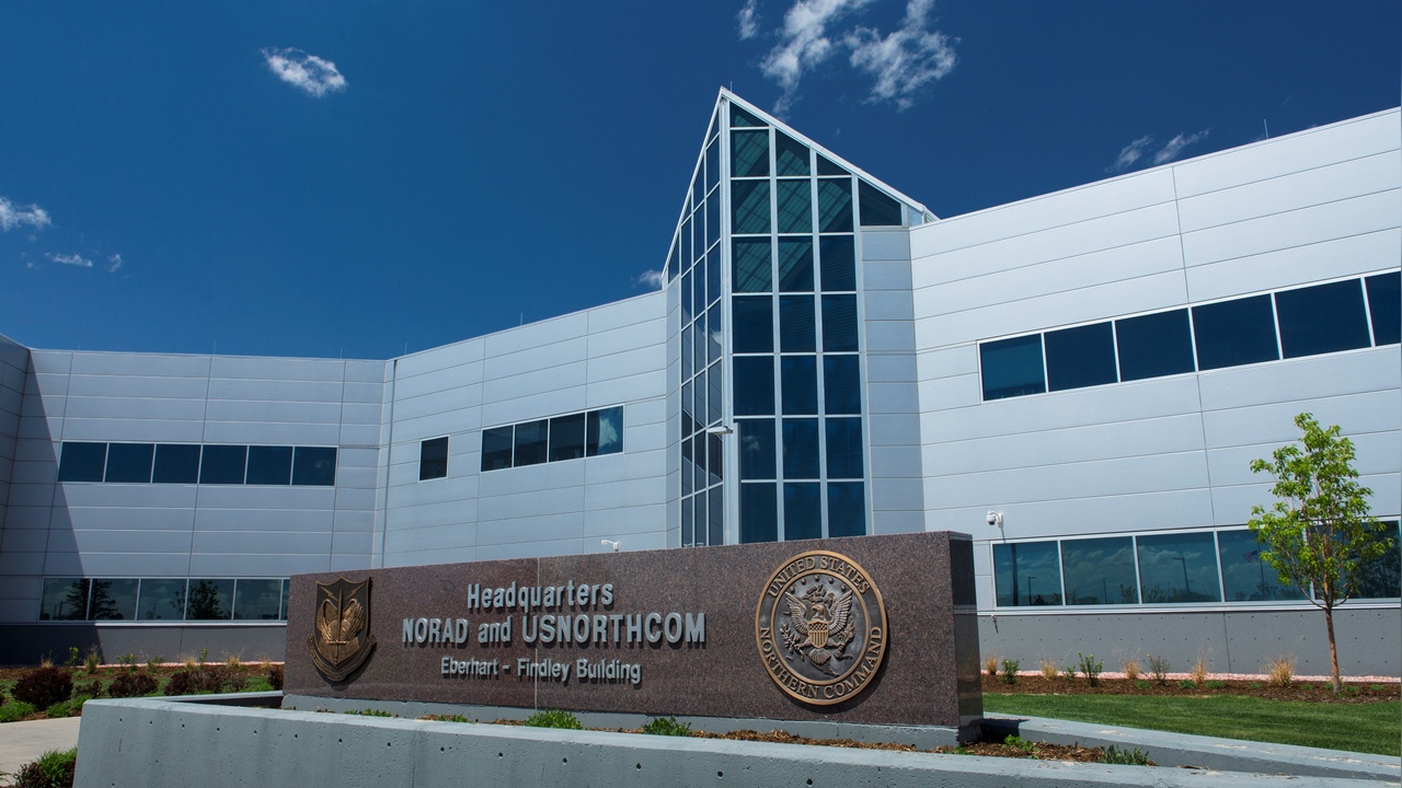 NORAD, Alaska Yakınlarında Rus Savaş Uçağını Tespit Etti