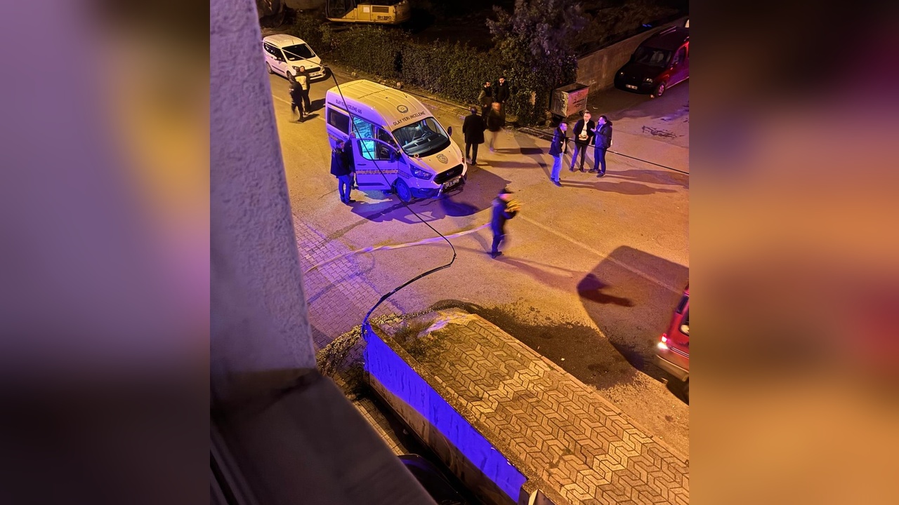 Boşanma Sürecindeki Eşi Sokakta Öldürüldü