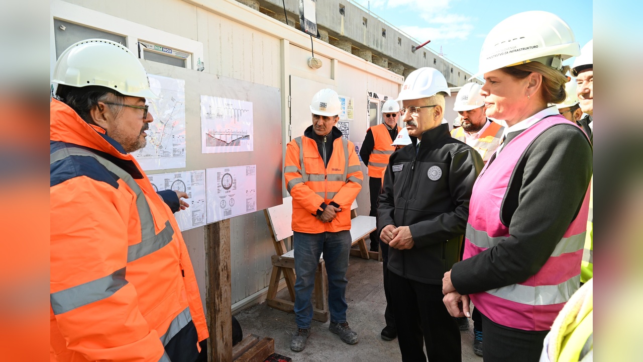 Bakan Uraloğlu Resmi Ziyaret İçin Slovenya’da Bulunuyor