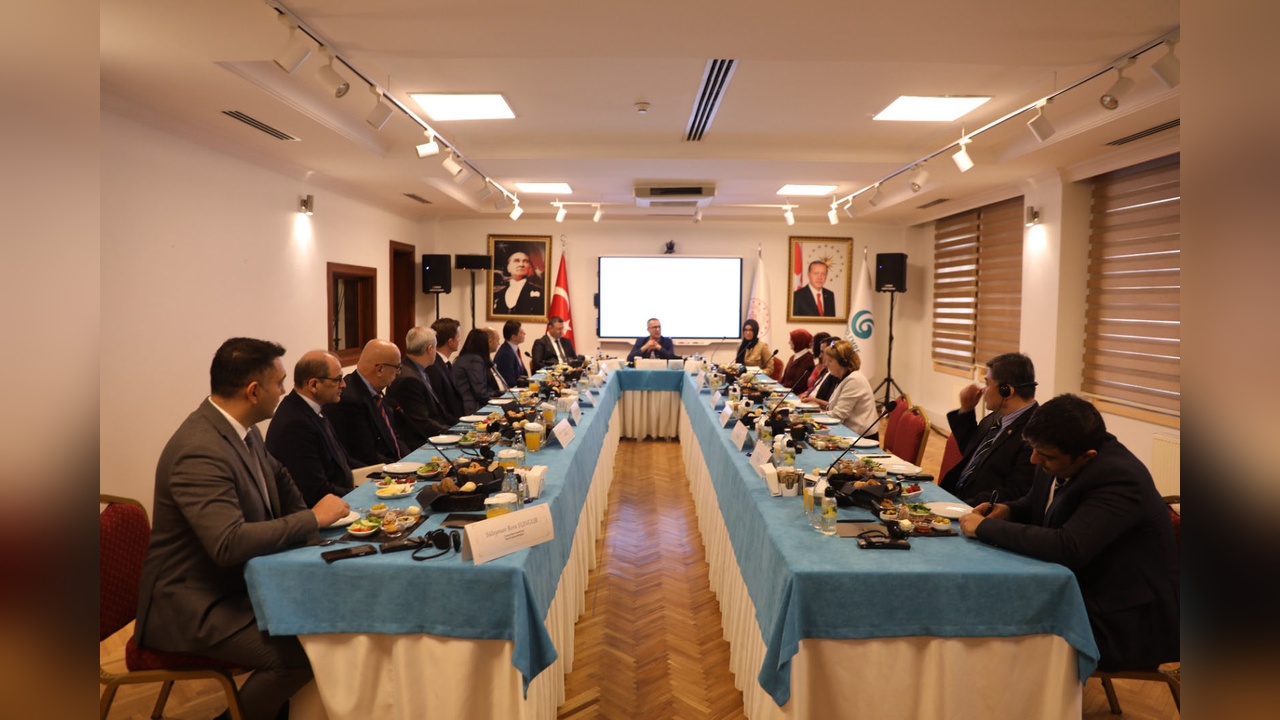 Yunus Emre Enstitüsü Ankara’da Küresel Kültür Elçilerini Ağırladı