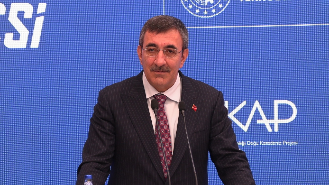 Cevdet Yılmaz: Çiftçilerimizin Yanında Olmaya Devam Edeceğiz