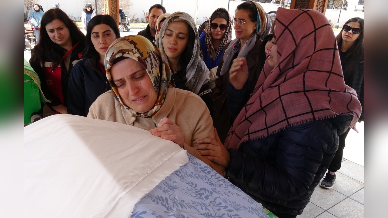 Hatice'nin Annesinden Eşine Sert Tepki: Yavruma Kıyanları Yaşatmayın