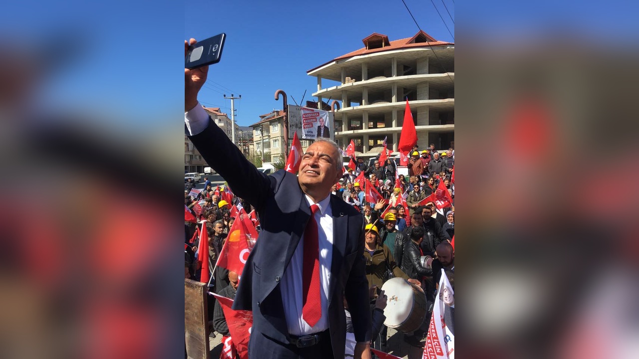 Devrek Belediyesi'nde Usulsüzlük Operasyonu: 8 Gözaltı