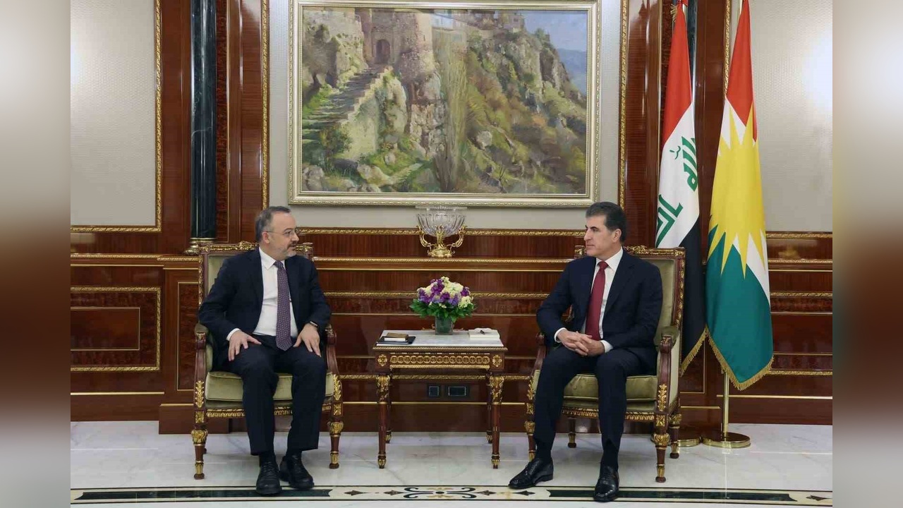Dışişleri Bakan Yardımcısı Yılmaz, IKBY Lideri Barzani ile Bir Araya Geldi