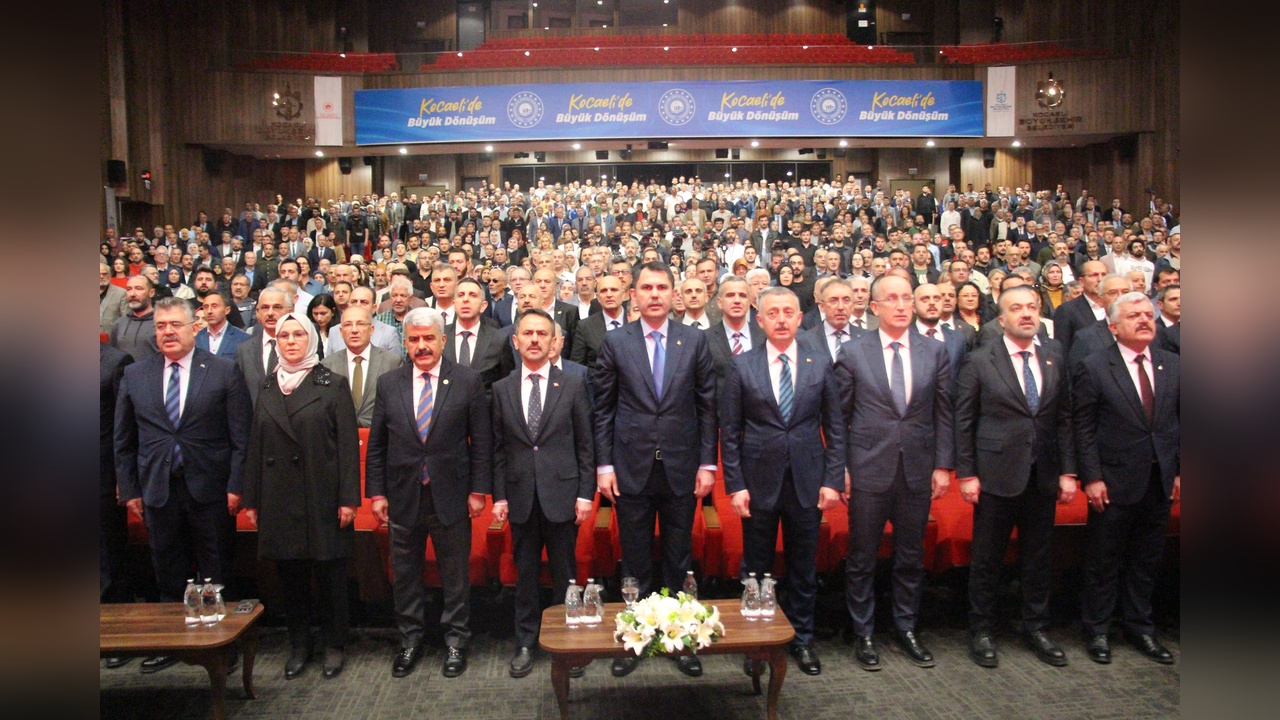 Bakan Kurum: Halkın Oylarıyla Şımaranlar ve Tavırlarına Dikkat Çekti