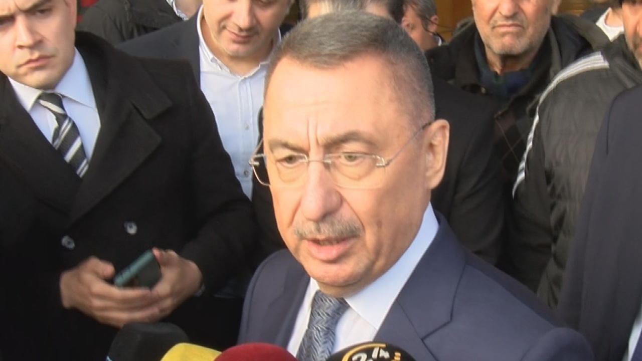 Siyasi Figürler, Sırrı Süreyya Önder'i Hastanede Ziyaret Etti
