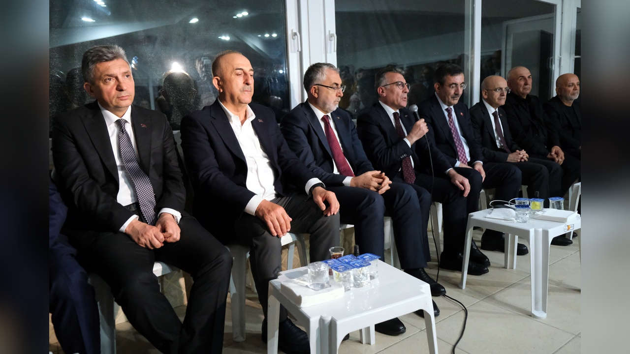 Mevlüt Çavuşoğlu'nun Babası Son Yolculuğuna Uğurlandı