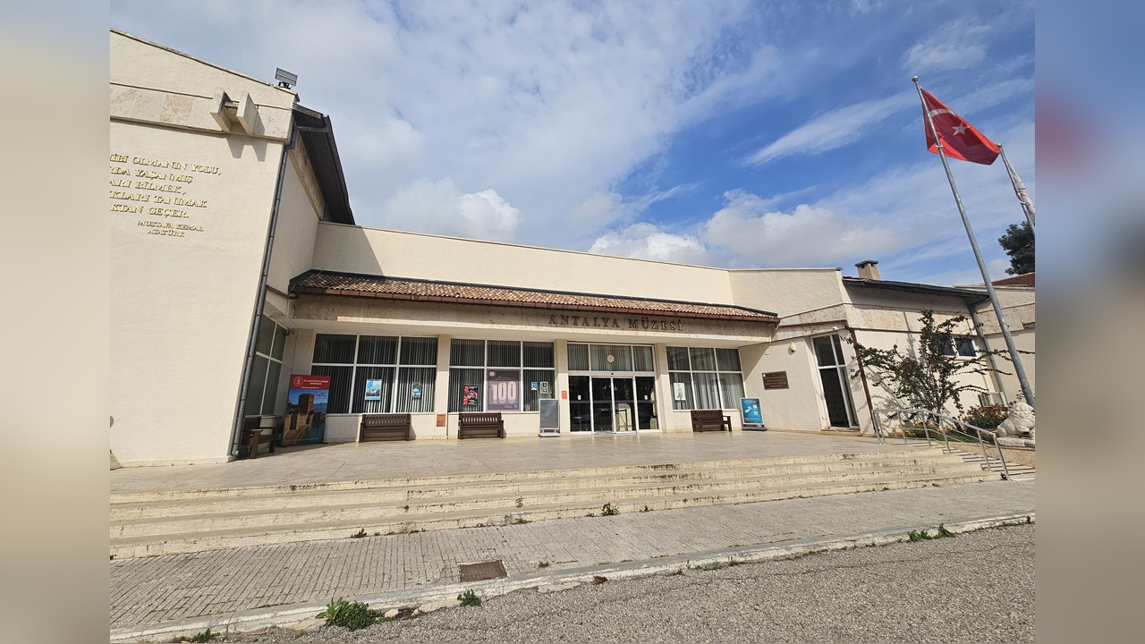 Antalya Müzesi'nin Yıkılmaması İçin Bakanlığa Çağrı Yapıldı