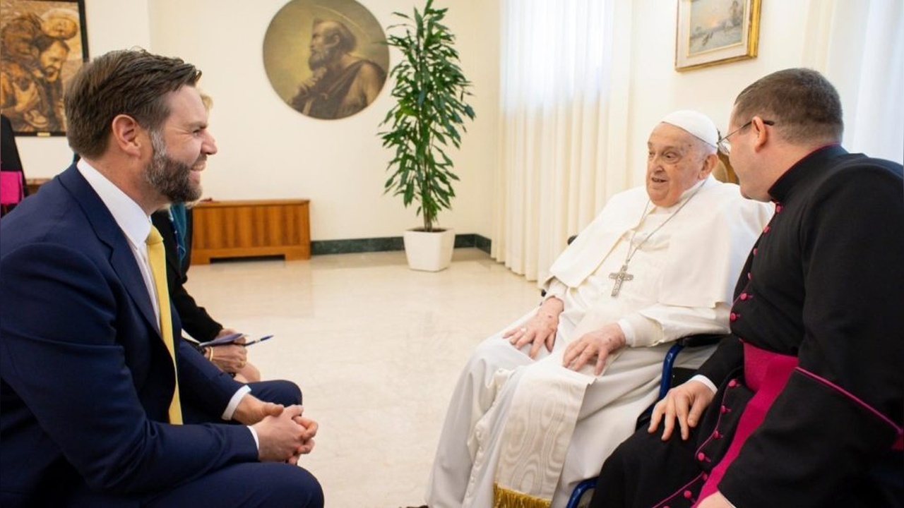 Papa Francis ve ABD Başkan Yardımcısı Vance Bir Araya Geldi