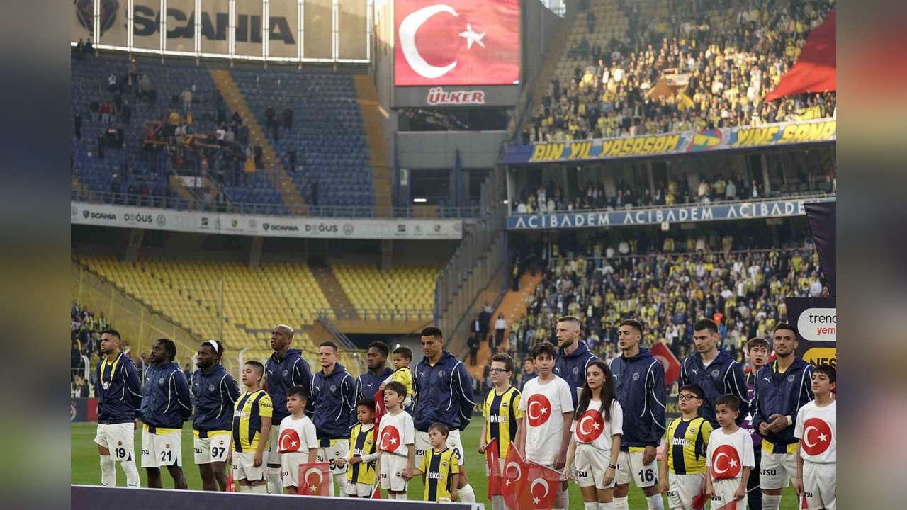 Jose Mourinho, Kayserispor Karşılaşmasında İki Değişiklik Yaptı