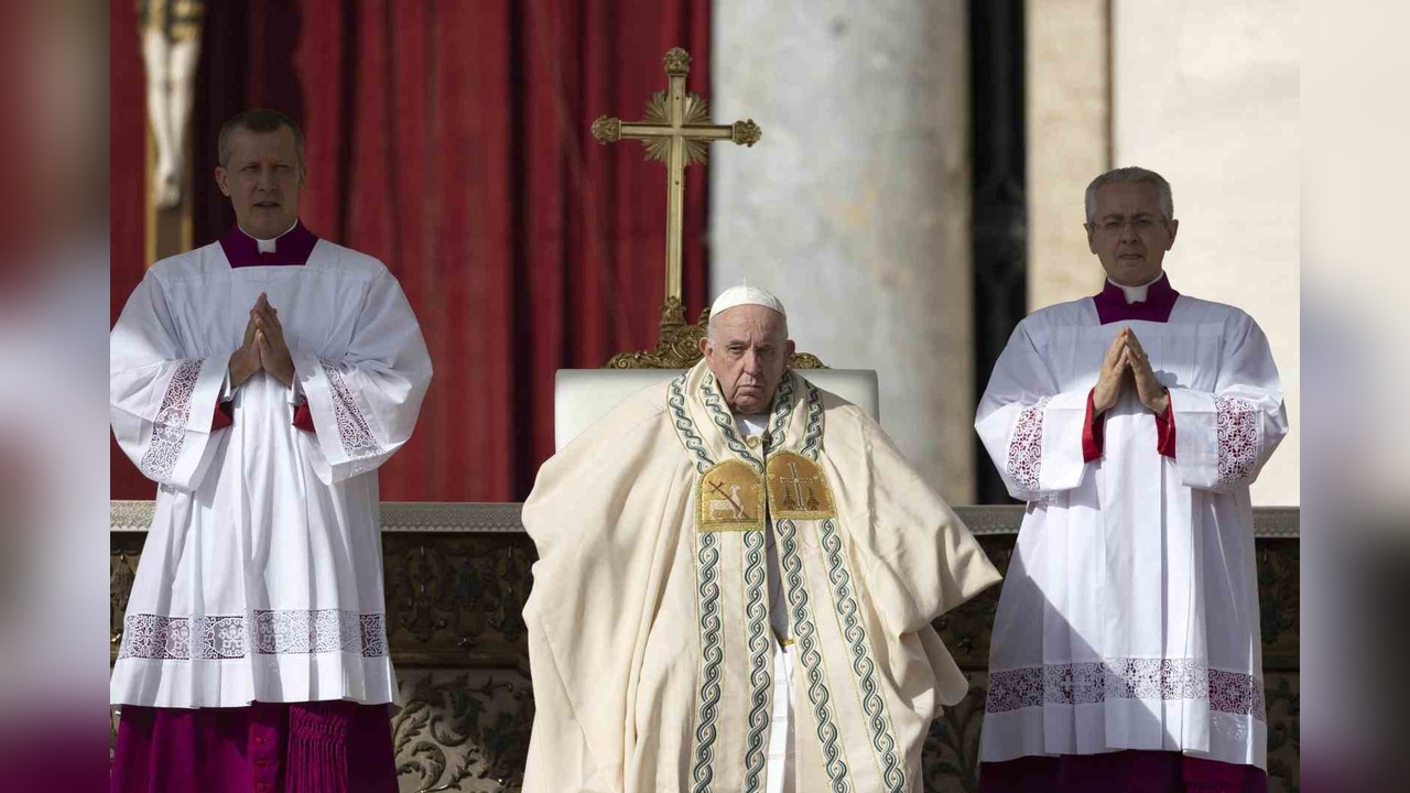 Papa Francis 88 Yaşında Hayatını Kaybetti