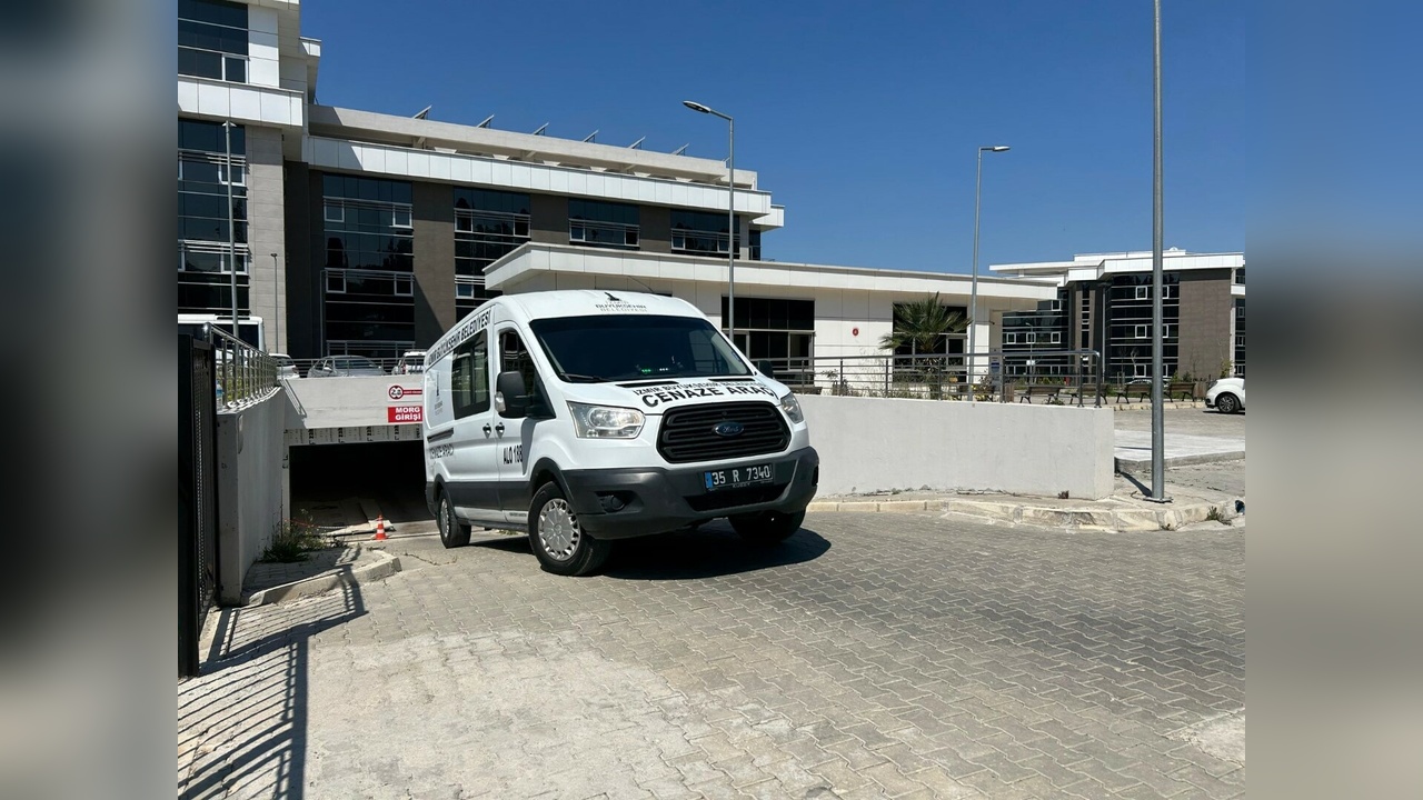 Fehmi Işıklar'ın Eşinin Cenazesi Adli Tıp'tan Alındı