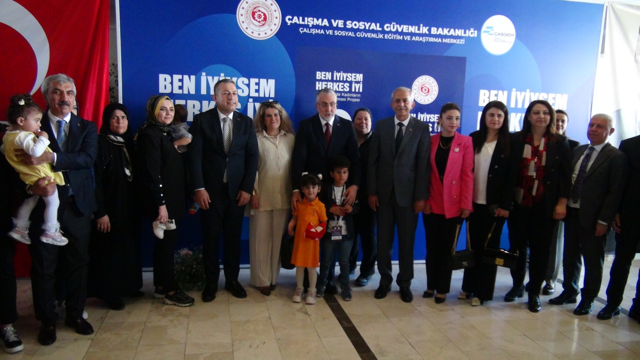 Bakan Işıkhan Kilis'te incelemelerde bulundu