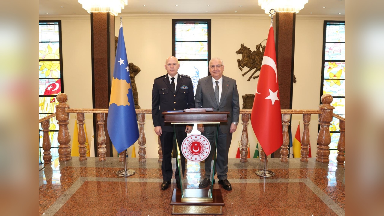 Bakan Güler, Kosova Genelkurmay Başkanı Jashari ile Görüştü