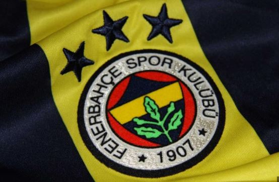 Evinde kaybeden Fenerbahçe'den adaylık açıklaması