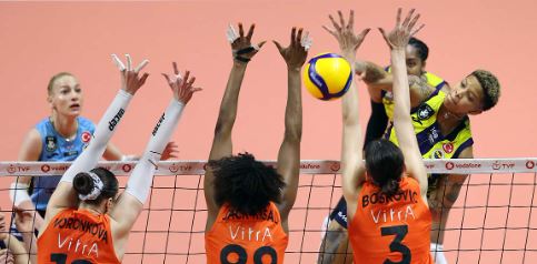 Yıldız isim Eczacıbaşı'ndan Fenerbahçe'ye transfer oldu