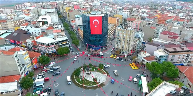 “AKP gitsin diye oy verdiğimiz insanlar, neden AKP’ye geçti?”