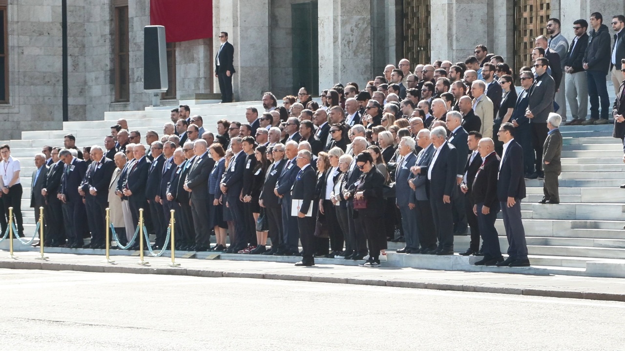 Eski Milletvekili Turhangil İçin TBMM'de Anma Töreni Düzenlendi