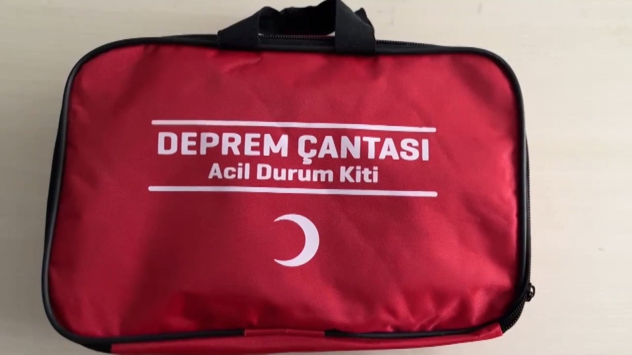 Deprem Uzmanından Bireysel Hazırlık Uyarısı: Deprem Çantası Önemli