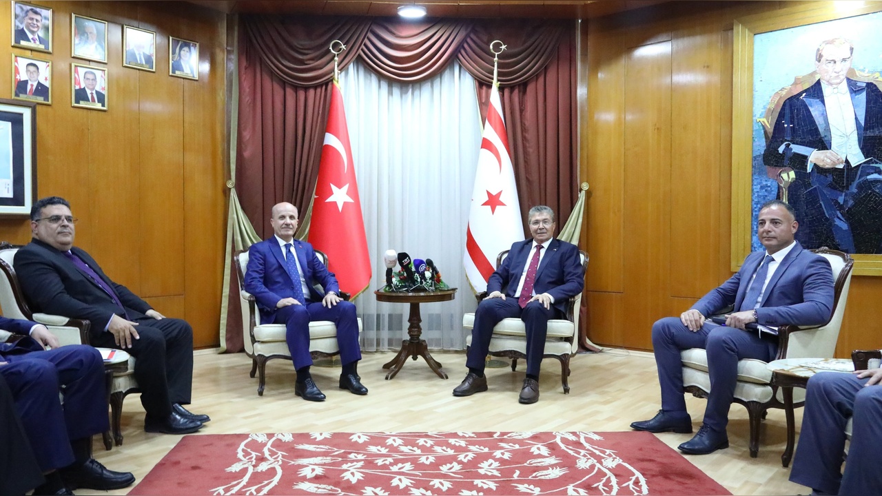 YÖK Başkanı Özvar, KKTC Başbakanı Üstel ile Eğitim ve İşbirliği Görüşmelerinde Bir Araya Geldi
