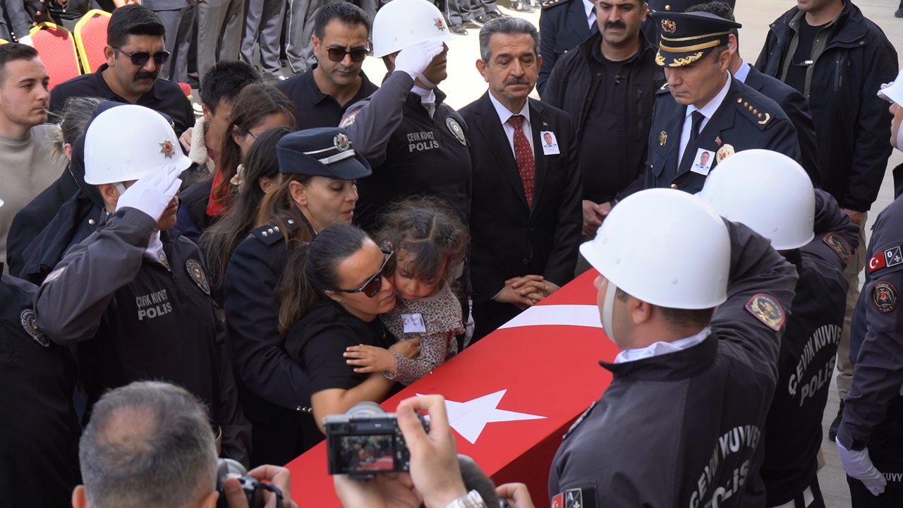 TIR Çarpması Sonucu Şehit Olan Polis Memuru Son Yolculuğuna Uğurlandı