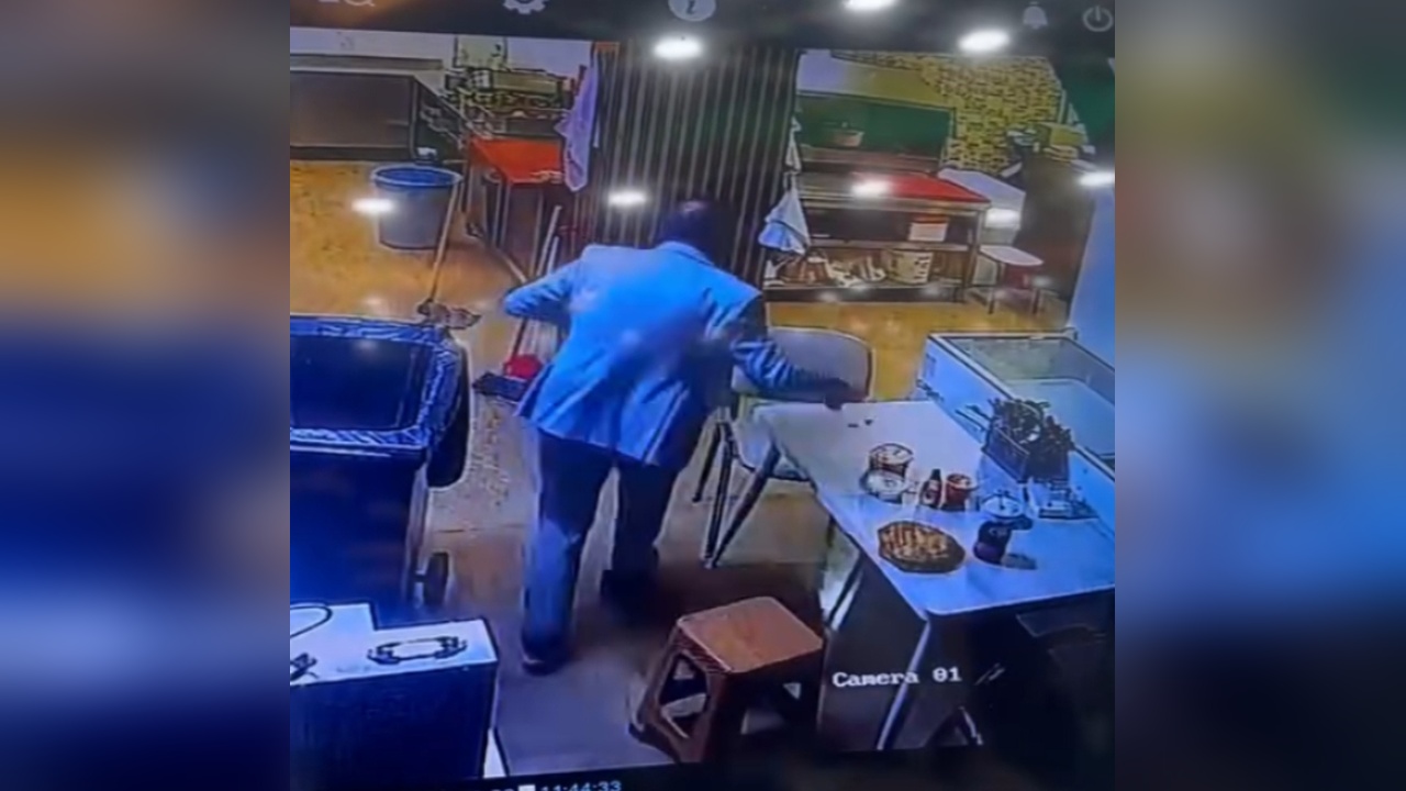 İstanbul'da 6.2 Büyüklüğündeki Deprem Panik Yarattı, Vatandaşlar Sokağa Taşındı