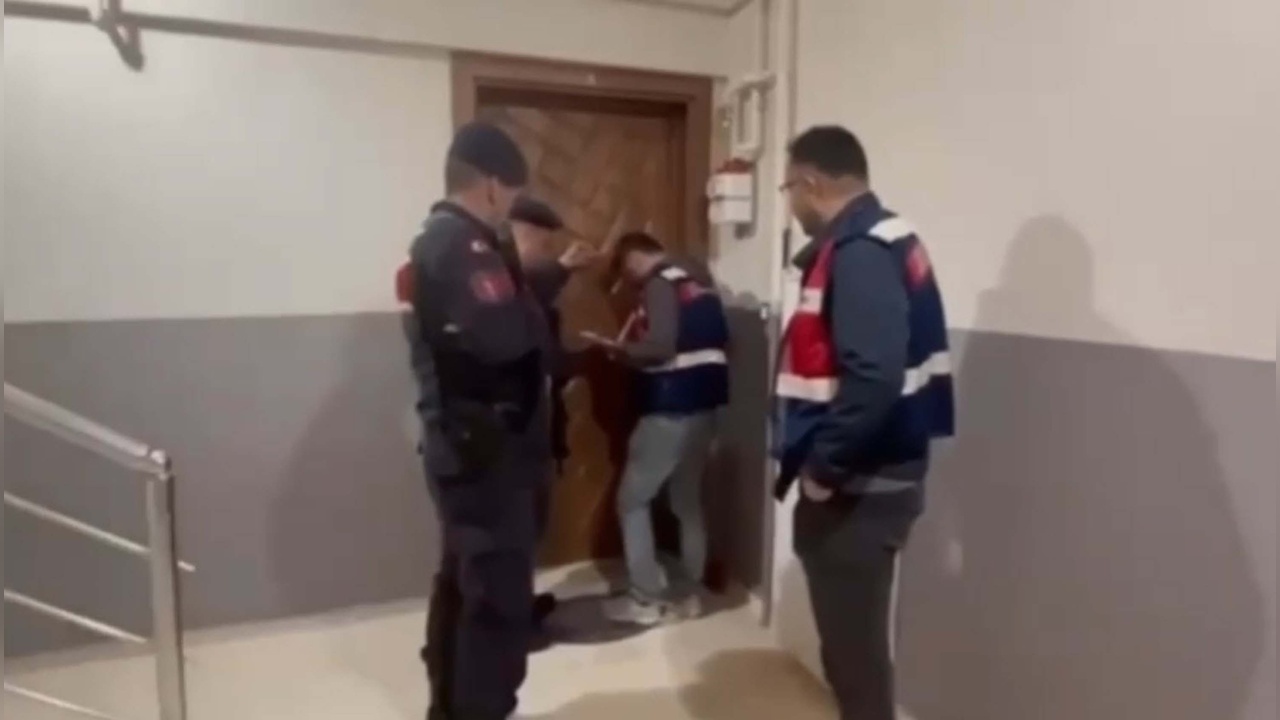 İzmir'de Suç Örgütüne Operasyon: 6 Gözaltı