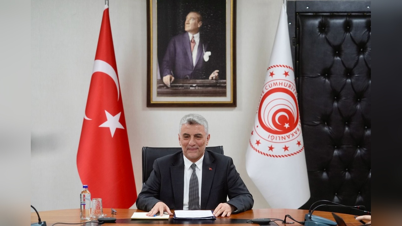 Ticaret Bakanı Bolat, ABD Ticaret Bakanı Lutnick ile Çevrimiçi Görüşme Yaptı