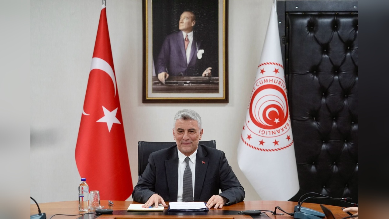 Ticaret Bakanı Bolat, ABD'li Bakan Howard Lutnick ile Dijital Ortamda Görüştü