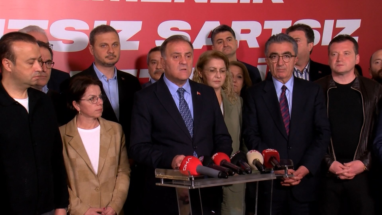 İstanbul Büyükşehir Belediyesi Başkanvekili Nuri Aslan Saraçhane'de Açıklamalarda Bulundu