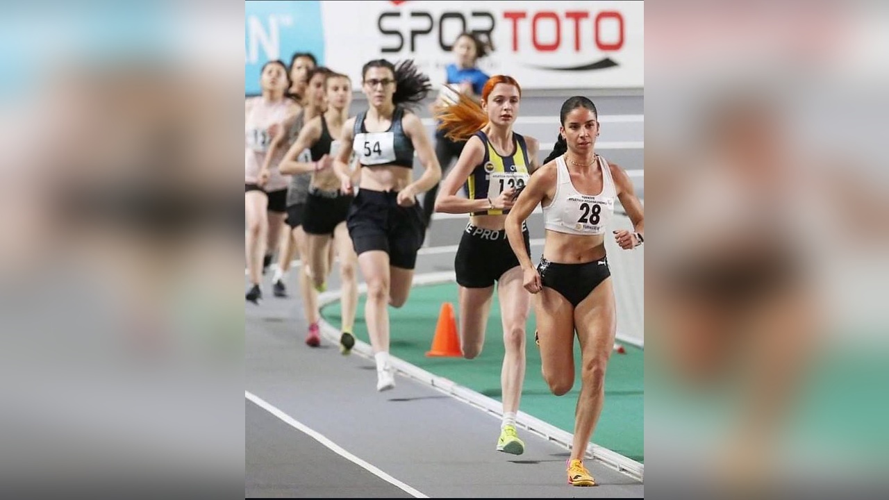 İstanbul'da Kanserle Mücadelede Azim: Milli Sporcu Ailesinin Hikayesi