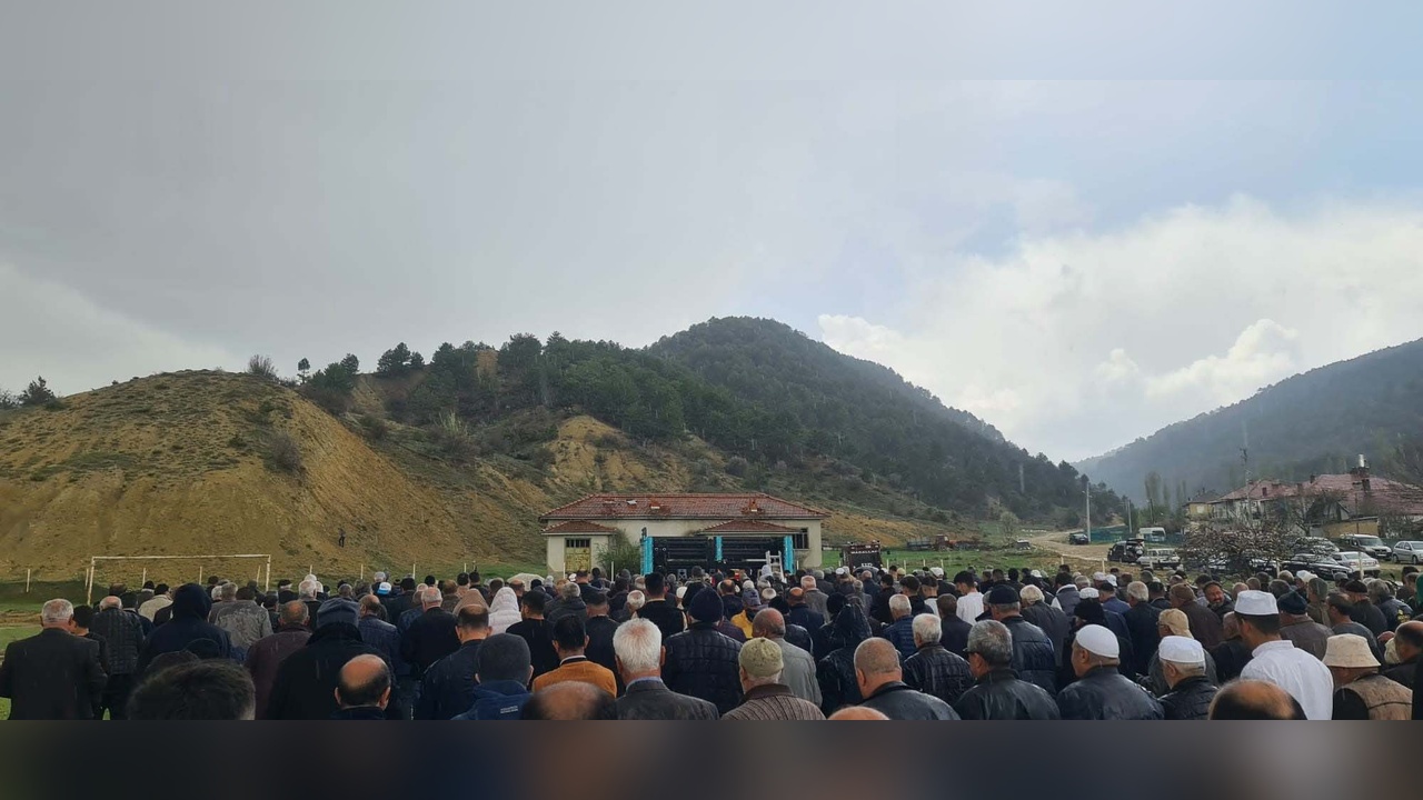 Yağmur Duası Sırasında Yağmur Yağdı: Dini Ritüel Gerçekleşti