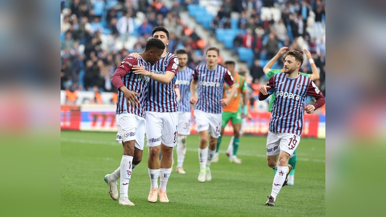 Trabzonspor Sezonun İlk Üç Maçını Üst Üste Kazandı