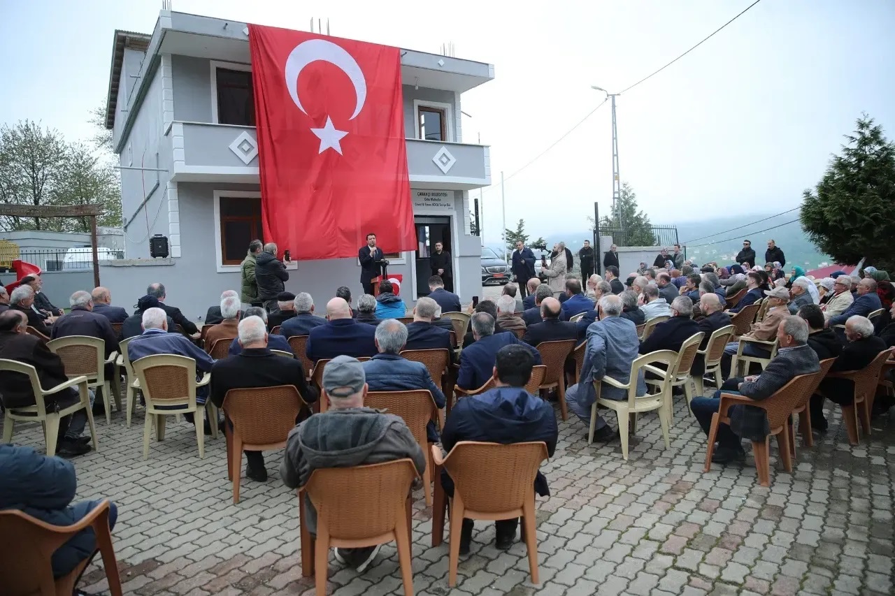 MHP’li Vekil'den Saadetli Başkan'a Ülkücü selamı